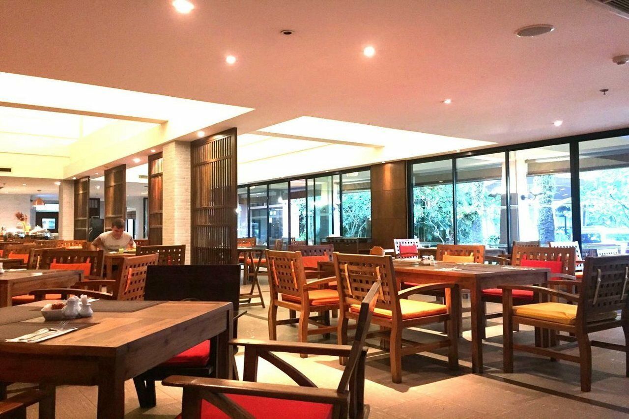 Alpina Phuket Nalina Resort & Spa Exterior foto